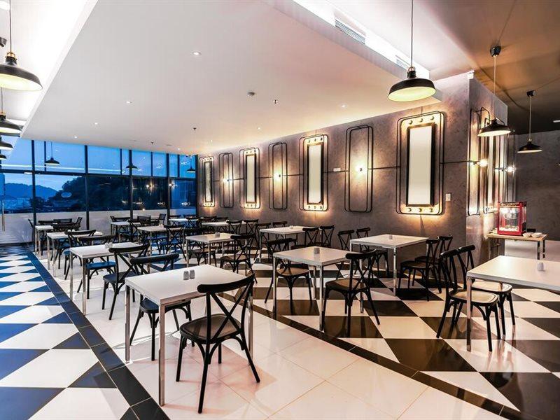 Fox Hotel Jayapura Ngoại thất bức ảnh