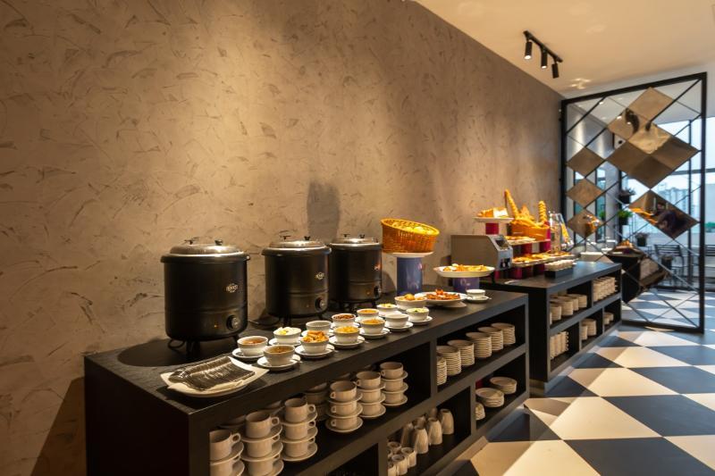 Fox Hotel Jayapura Ngoại thất bức ảnh