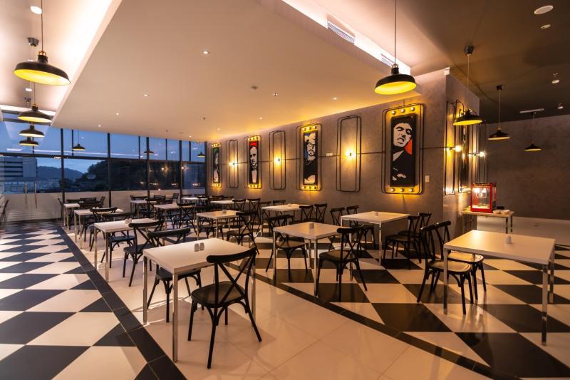 Fox Hotel Jayapura Ngoại thất bức ảnh