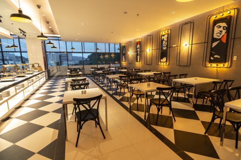 Fox Hotel Jayapura Ngoại thất bức ảnh